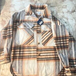 Arizona Jean Company Women’s Beige and Brown Plaid Shirt Jacket